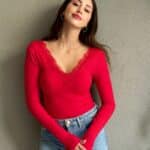 Ön Arka V Yaka Dantelli Triko Bluz